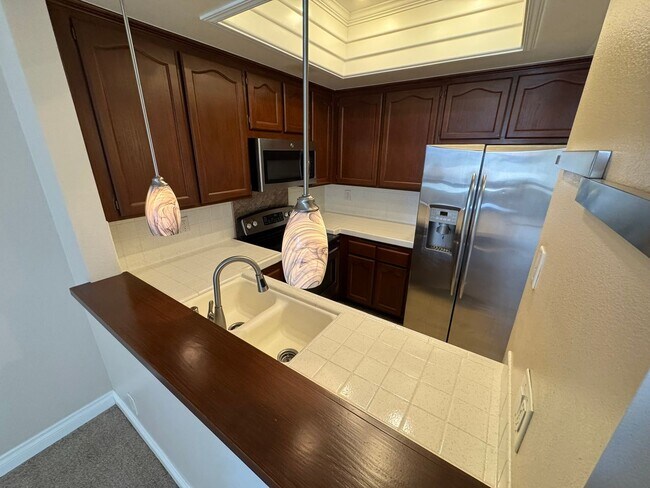 Foto del edificio - Mission Valley 1BR/1BA – 50% Off First Month + Parking + Private Outdoor Space