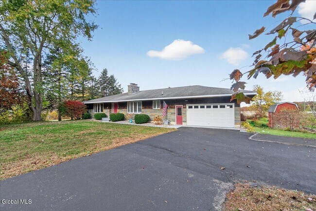 Foto del edificio - 321 Middletown Rd