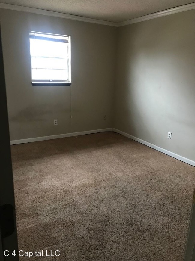 Building Photo - 250 Apple Tree Ct