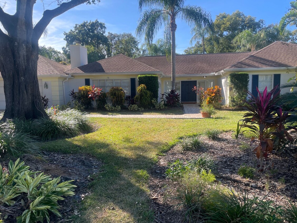 Primary Photo - Original Carrollwood Executive Home