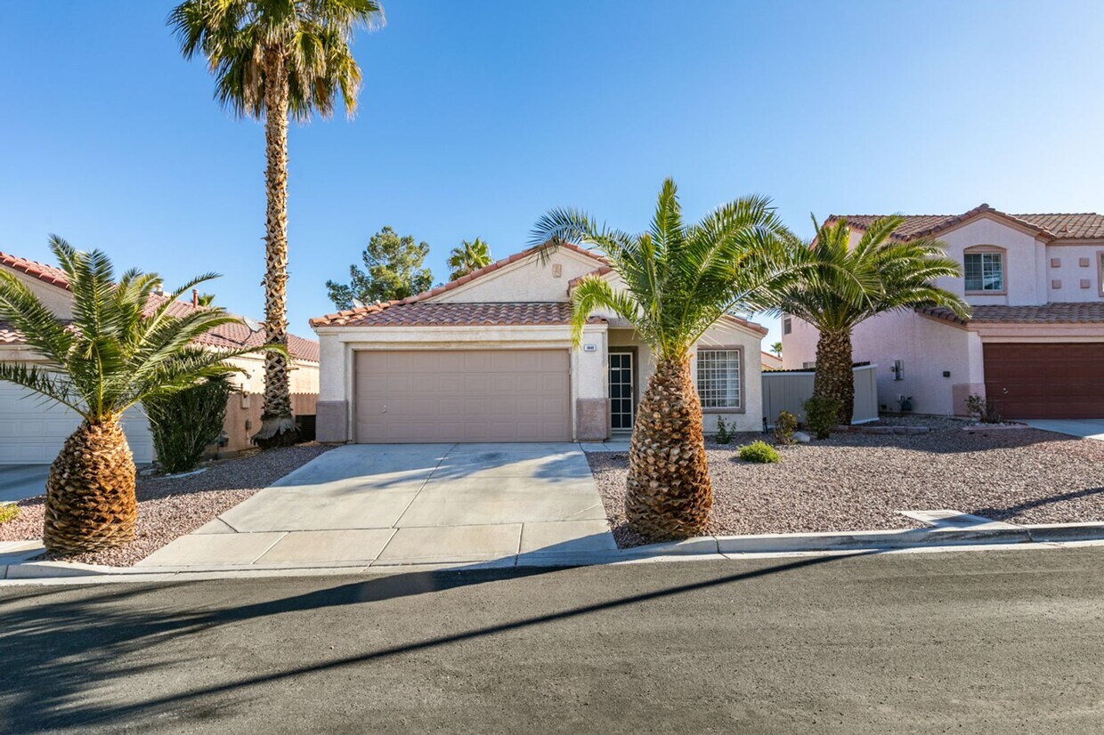 Foto principal - SILVERADO RANCH HOME ON CUL-DE-SAC!