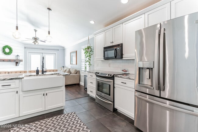 Foto del edificio - 3652 Sanctuary Way S
