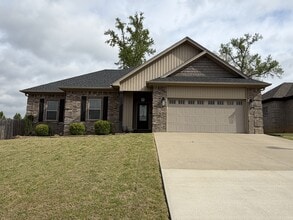 Building Photo - 787 Mango Loop