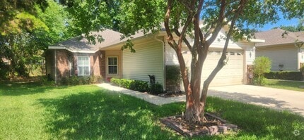 Building Photo - 7942 NW 51st Way