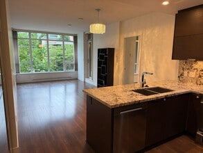 Building Photo - 2077 Rosser Ave