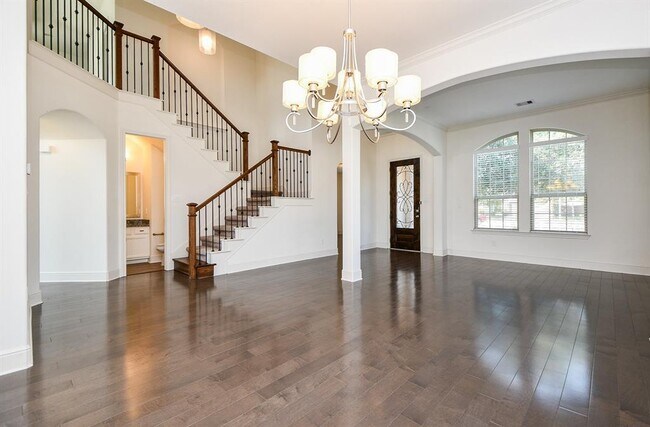 Building Photo - 2526 Crossvine Dr