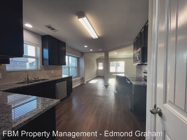 Foto del edificio - 3 br, 2 bath House - 301 Christian RD