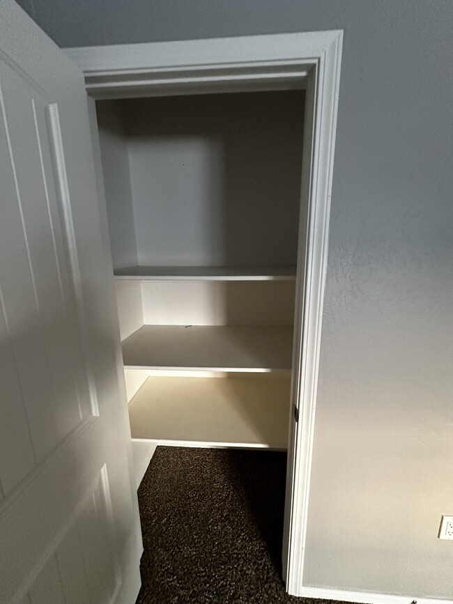 Linen closet - 808 Cheney Dr