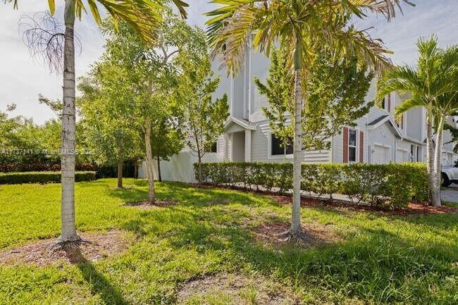 Foto del edificio - 1755 SE 9th Terrace