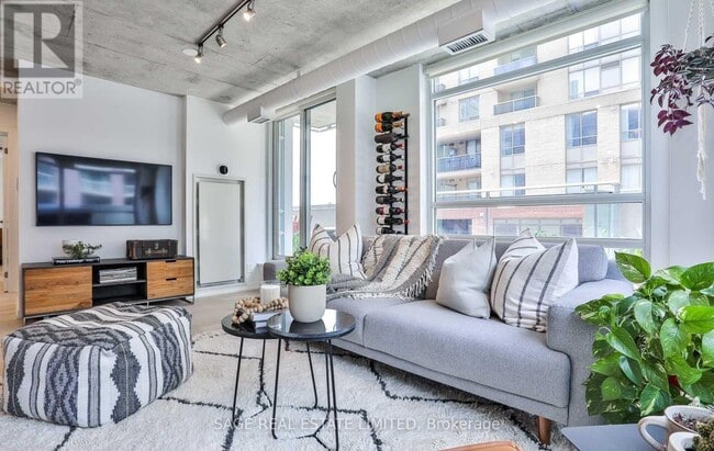 Building Photo - 170 Sudbury St