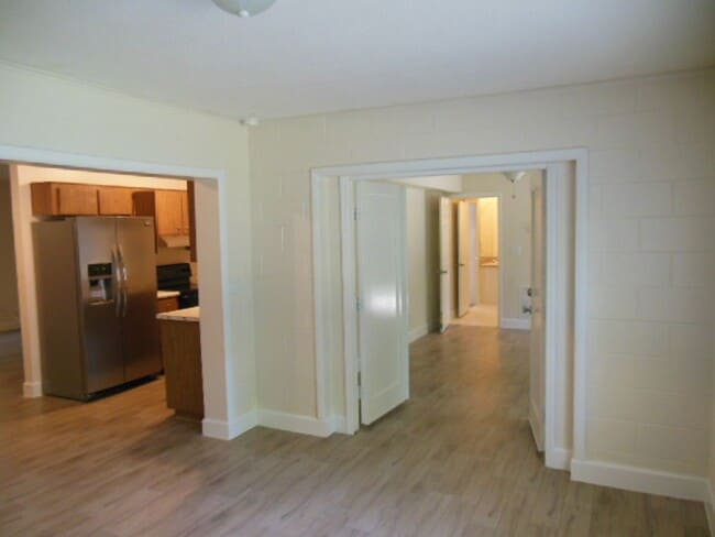 Foto del edificio - 404 Oakhurst St