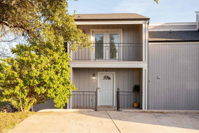 Building Photo - 3306 Hyclimb Cir