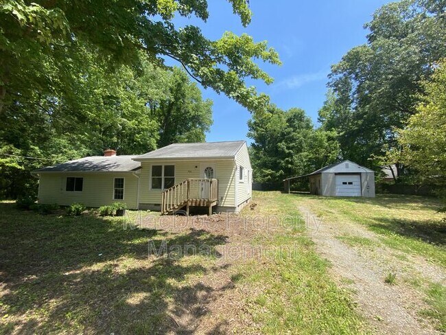 Building Photo - 466 Rolando Drive