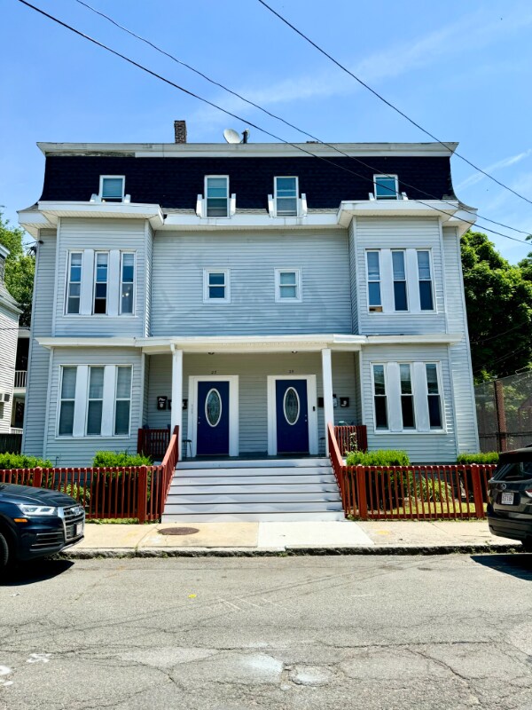 Building Photo - 25 Florence St
