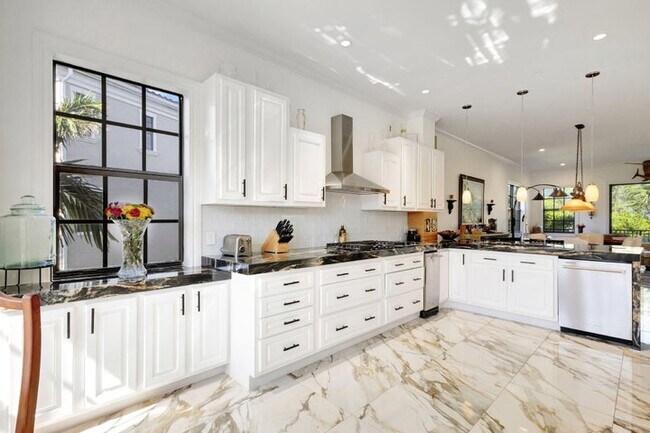 Foto del edificio - 301 del Sol Cir