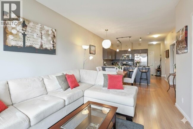 Photo du bâtiment - 2239 Kingsway