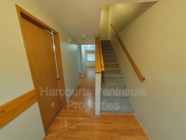 Foto del edificio - 3807 Maple Ave