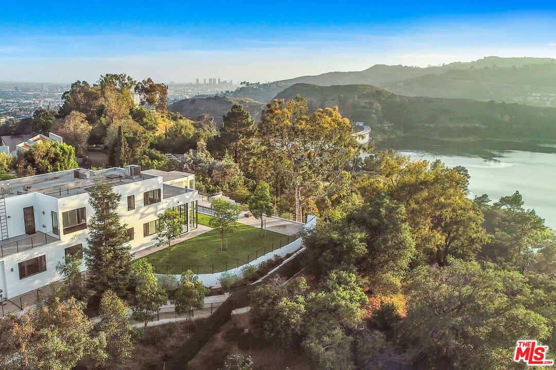 2780 Creston Dr, Los Angeles, CA 90068 House Rental in Los Angeles