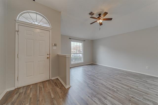 Foto del edificio - 10617 Memphis Dr