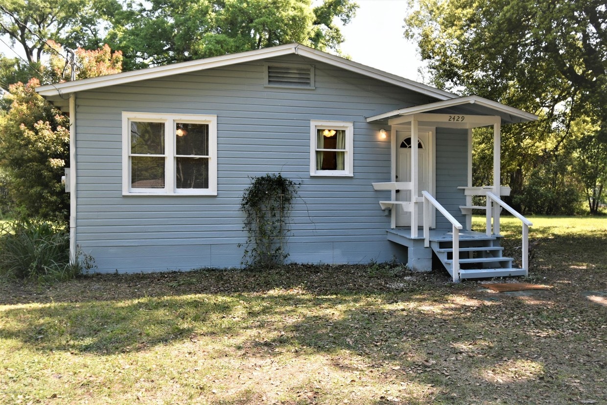 2429 Schumacher Ave, Jacksonville, FL 32207 House for Rent in