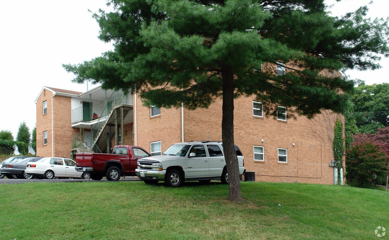 Foto principal - Greenbrier North Apartments
