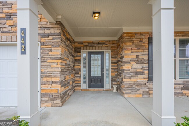 Building Photo - 442 Hinton Farm Wy.