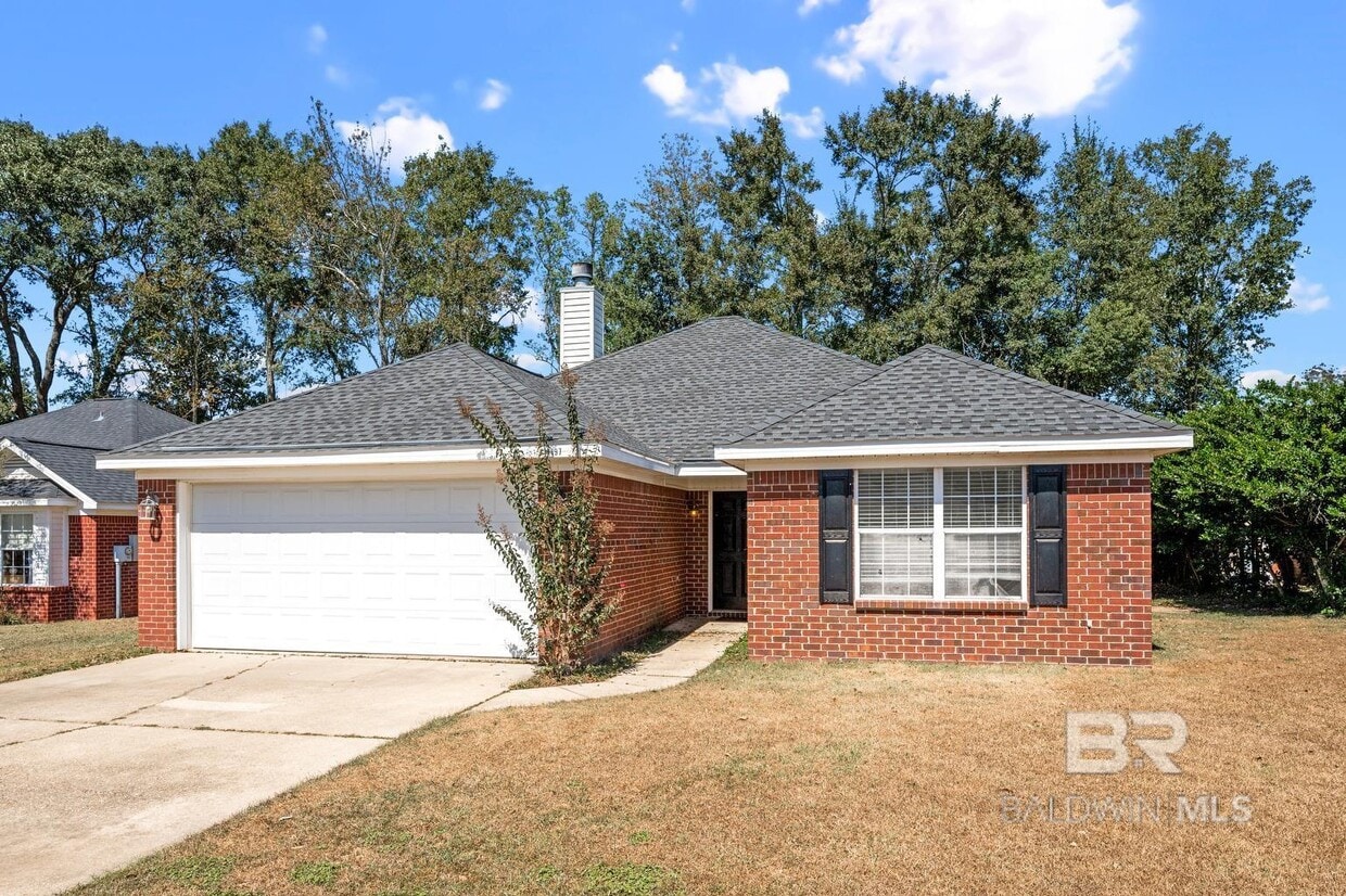 Primary Photo - 8197 Edgewood Dr