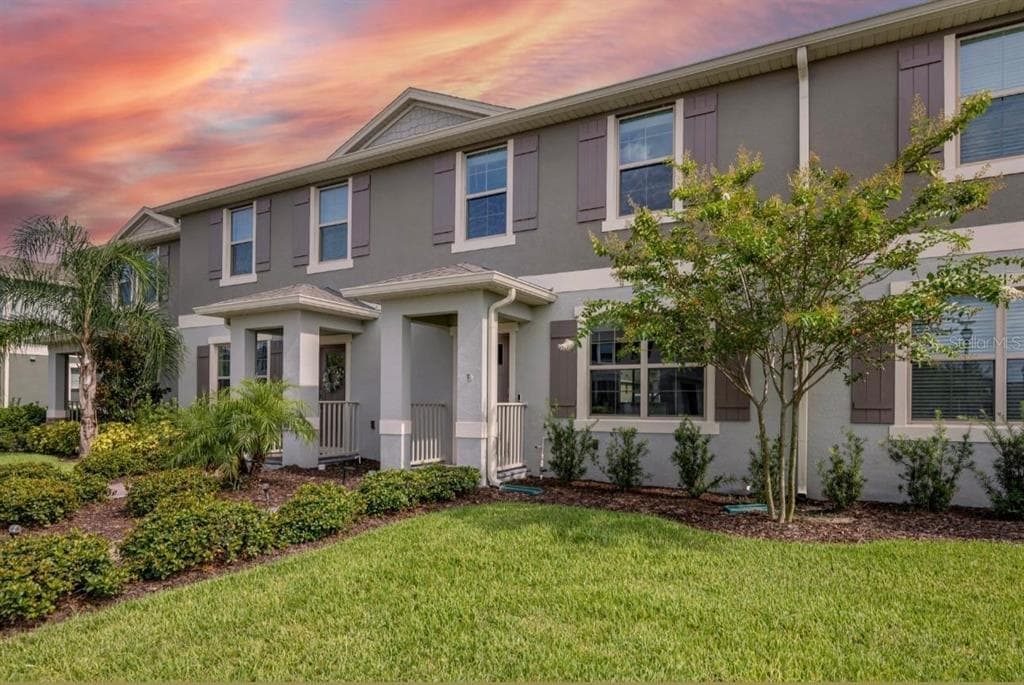 Foto principal - 12059 Holystone St