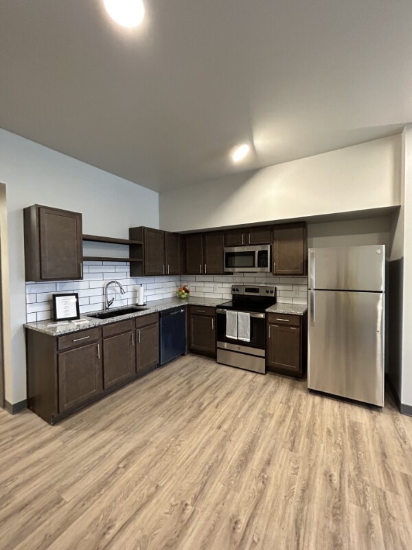 Foto del edificio - 400 S Heritage Wy