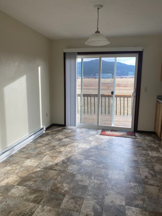 Foto del edificio - Lease Takeover! 3 Bedroom/2 Bathroom Home ...
