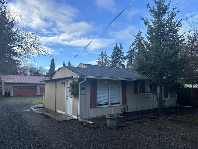 Foto del edificio - 6814 Foster St SW