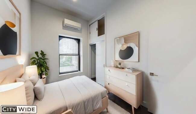 Foto del edificio - 28 W 48th St