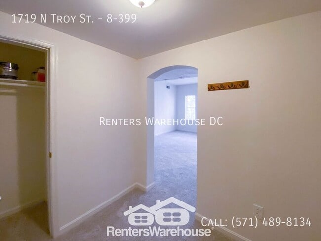 Foto del edificio - 1719 N Troy St