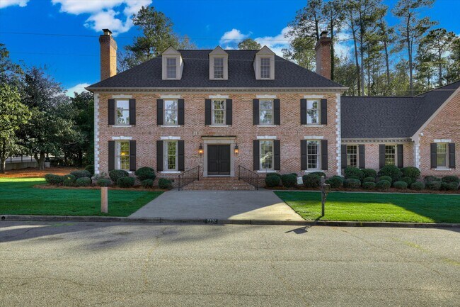 Foto del edificio - 2702 Downing St
