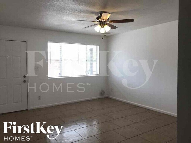 Foto del edificio - 8707 N 41st Ave