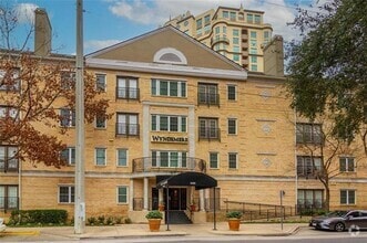Building Photo - 3400 Welborn St