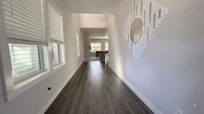 Building Photo - 15676 NW Raywood Ln