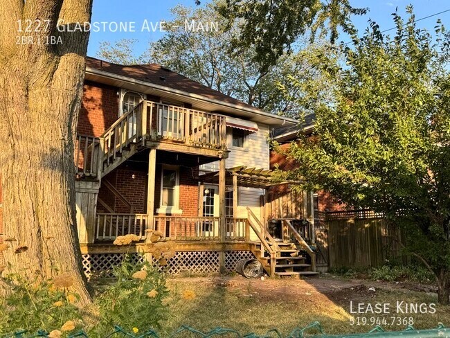 Photo du bâtiment - BE THE FIRST TO LIVE IN THIS RENOVATED MAI...
