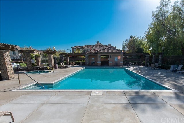 Building Photo - 2583 Sunflower St