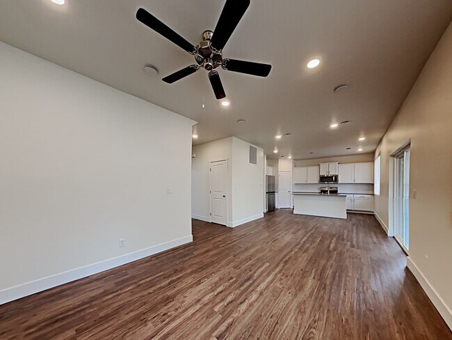 Foto del edificio - 1522 W Caspian Street