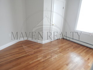 Building Photo - 17 Henderson St