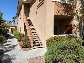 Building Photo - 1050 E Cactus Ave