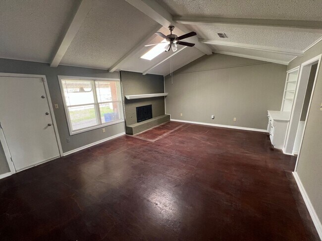 Building Photo - 5512 8th Place