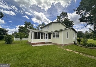 Building Photo - 6285 Pond St