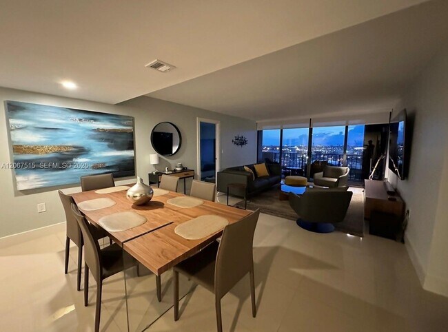 Foto del edificio - 5600 N Flagler Dr