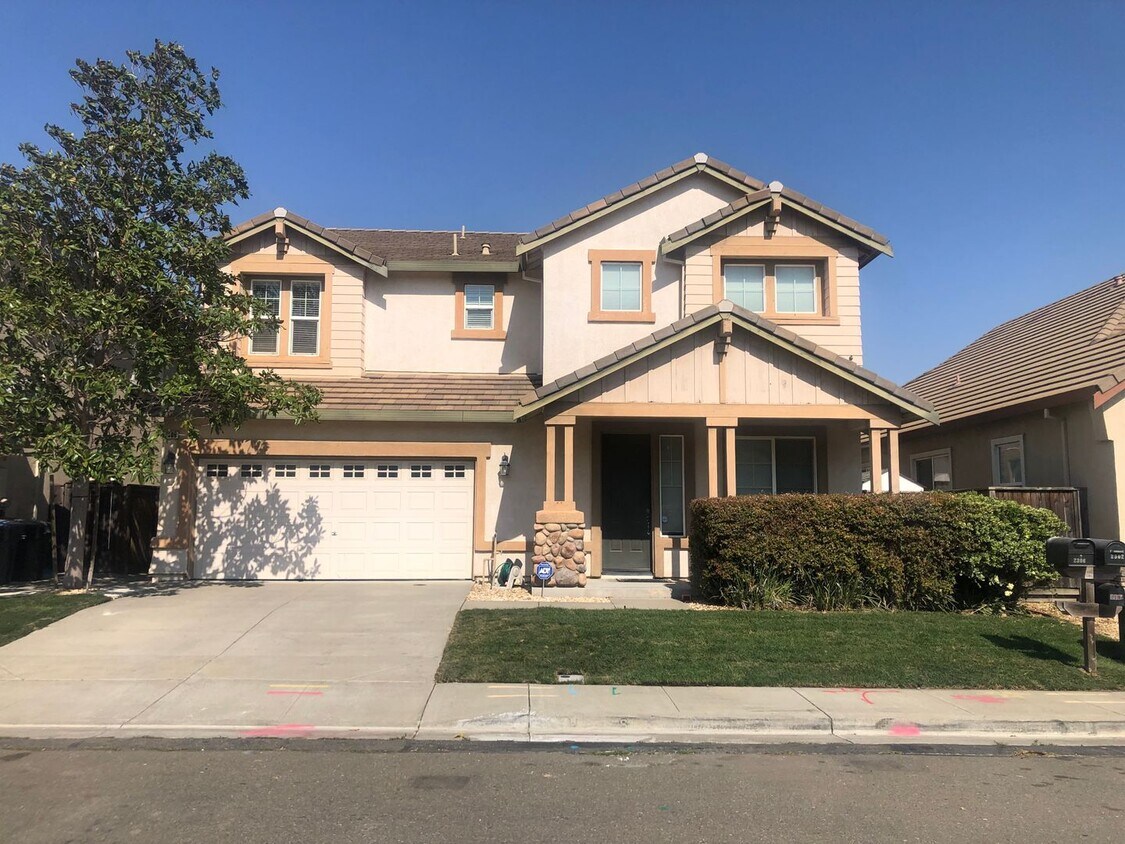 Foto principal - 2306 Campbell Circle, Fairfield