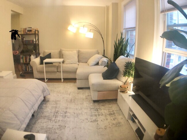 Foto del edificio - 48 Strathmore Rd