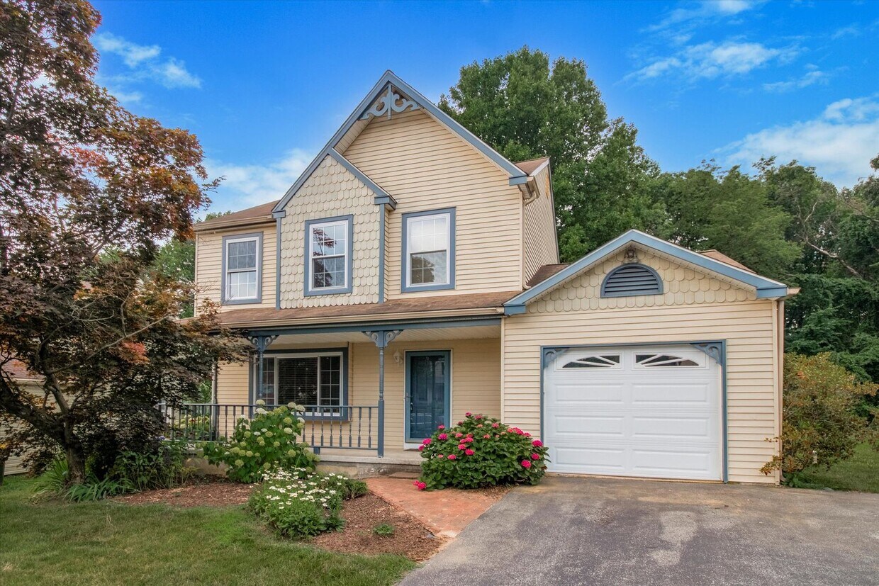 Primary Photo - Single Family Home for Rent in Downingtown...
