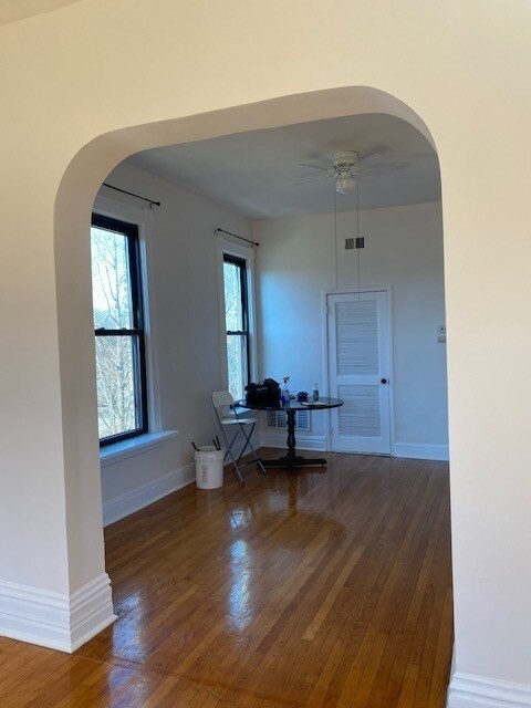 Building Photo - 2648 W Crystal St