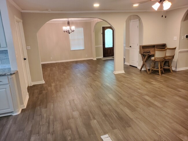 Living & Dining Room - 741 Country Club Rd